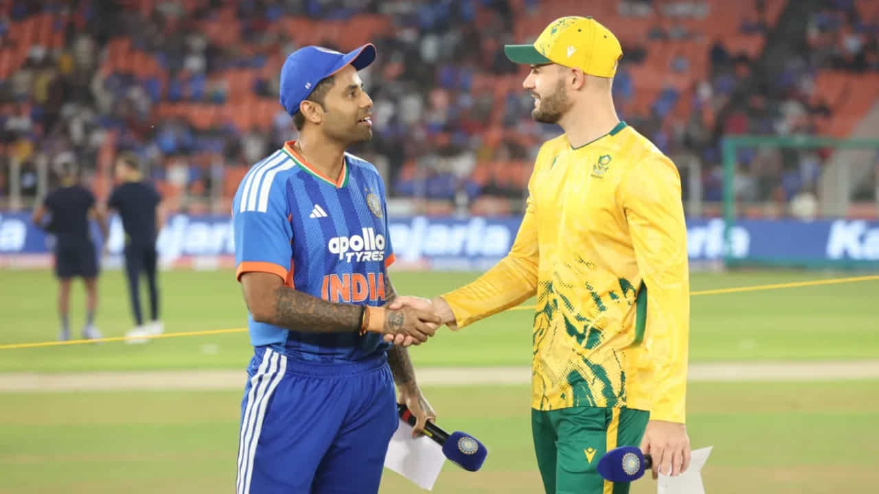 IND vs SA: ಆಫ್ರಿಕಾ ವಿರುದ್ಧ ಟಾಸ್ ಗೆದ್ದ ಭಾರತ; ಅಭಿಷೇಕ್- ಕಿಶನ್ಗೆ ಓಪನಿಂಗ್ ಜವಾಬ್ದಾರಿ IND vs SA: ಆಫ್ರಿಕಾ ವಿರುದ್ಧ ಟಾಸ್ ಗೆದ್ದ ಭಾರತ; ಅಭಿಷೇಕ್- ಕಿಶನ್ಗೆ ಓಪನಿಂಗ್ ಜವಾಬ್ದಾರಿ