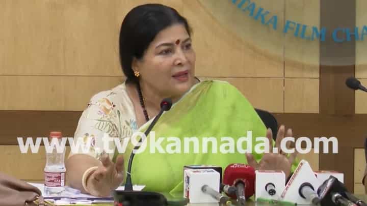 93 ವರ್ಷದ ಸಂಭ್ರಮಾಚರಣೆ ಬೇಡ ಎನ್ನಲು ಯಾರಿಗೂ ಅಧಿಕಾರವಿಲ್ಲ: ಜಯಮಾಲ 93 ವರ್ಷದ ಸಂಭ್ರಮಾಚರಣೆ ಬೇಡ ಎನ್ನಲು ಯಾರಿಗೂ ಅಧಿಕಾರವಿಲ್ಲ: ಜಯಮಾಲ