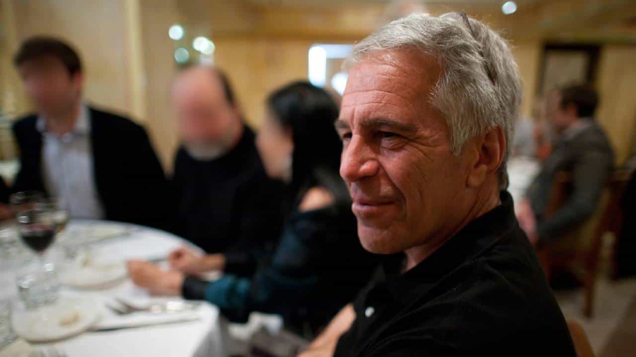 Jeffrey Epstein: ಸತ್ತ ನಂತರವೂ ಮರುಜೀವ ಪಡೆಯುವ ಹಂಬಲ; ಜೆಫ್ರೀ ಎಪ್​ಸ್ಟೀನ್ ಎನ್ನುವ ಅಪರಾಧಿಯ ಚಿತ್ರ ವಿಚಿತ್ರ ಕಥೆಗಳು...