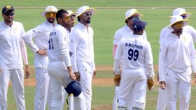 200 ಕ್ಕಿಂತ ಕಡಿಮೆ ಮೊತ್ತಕ್ಕೆ ಮುಂಬೈ ಮತ್ತು ಕರ್ನಾಟಕ ಆಲೌಟ್