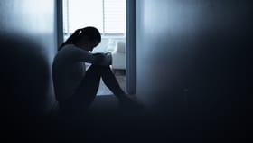 ಪದೇ ಪದೇ ಆತ್ಮಹತ್ಯೆ ಯತ್ನಿಸಿದ 8ನೇ ತರಗತಿ ವಿದ್ಯಾರ್ಥಿನಿ