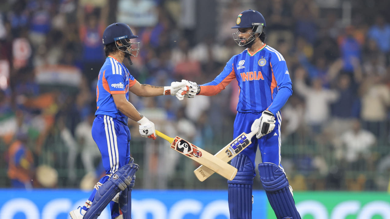 ಪಾಕಿಸ್ತಾನದ ವಿರುದ್ಧ ಟಿ20 ಪಂದ್ಯಕ್ಕಿಂತ ಹೆಚ್ಚು ರನ್ ಗಳಿಸಿದವರ ಪಟ್ಟಿಯಲ್ಲಿ ಇಶಾನ್ ನಾಲ್ಕನೇ ಸ್ಥಾನವನ್ನು ಹೊಂದಿದ್ದಾರೆ. ಈ ಪಟ್ಟಿಯಲ್ಲಿರುವ ವಿರಾಟ್ ಕೊಹ್ಲಿ ಅಜೇಯ 82 ಬಾರಿಸುವುದರೊಂದಿಗೆ ಮೊದಲ ಸ್ಥಾನದಲ್ಲಿದ್ದರೆ, ಪಾಕಿಸ್ತಾನದ ಮೊಹಮ್ಮದ್ ರಿಜ್ವಾನಾ 79 ರನ್‌ಗಳು ಎರಡನೇ ಸ್ಥಾನದಲ್ಲಿದ್ದರೆ, ವಿರಾಟ್ ಕೊಹ್ಲಿ 78 ರನ್‌ಗಳೊಂದಿಗೆ ಮೂರನೇ ಸ್ಥಾನದಲ್ಲಿದ್ದರೆ, ಇದೀಗ ಇಶಾನ್ ಕಿಶನ್ 77 ರನ್‌ಗಳಿಗೆ ನಾಲ್ಕನೇ ಸ್ಥಾನವನ್ನು ಪಡೆಯಬಹುದು.