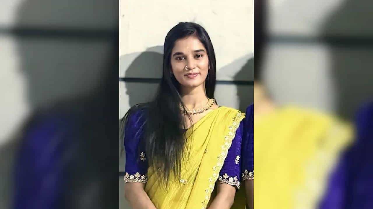 ಕುವೈತ್​​ನಲ್ಲಿರುವ ತಾಯಿಗೆ ‘ಐ ಲವ್ ಯೂ ಸೋ ಮಚ್’ ಎಂದು ಸಂದೇಶ ಕಳುಹಿಸಿ ನೇಣಿನ ಕುಣಿಕೆಗೆ ಕೊರಳೊಡ್ಡಿದ ವಿದ್ಯಾರ್ಥಿನಿ