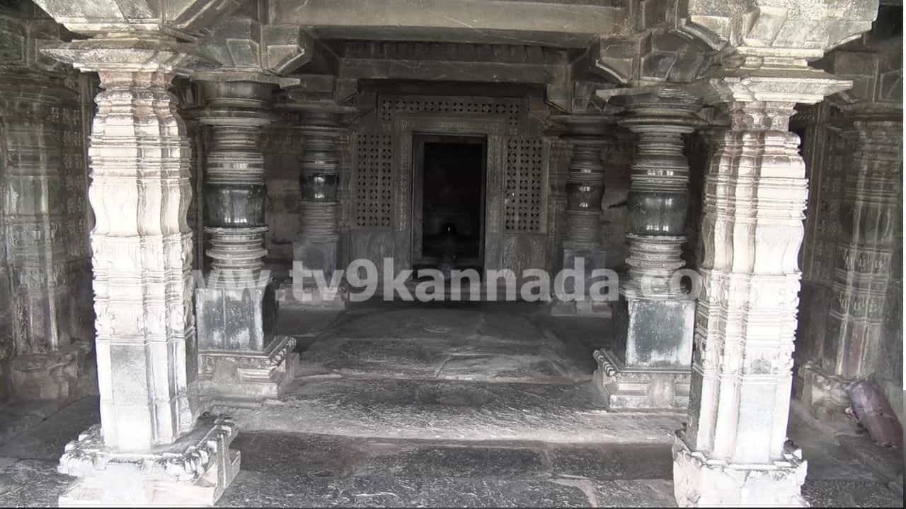 ಲಕ್ಕುಂಡಿಗೆ ಹರಿದುಬರುತ್ತಿದ್ದಾರೆ ಪ್ರವಾಸಿಗರು! ನಿಧಿಸಿಕ್ಕ ಬೆನ್ನಲ್ಲೇ ಬದಲಾಯ್ತು ಚಹರೆ