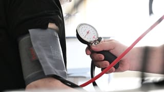 ಕೆಮ್ಮು, ಶೀತ ಇರುವಾಗ ಬಾಳೆಹಣ್ಣಿನ ಸೇವನೆ ಒಳ್ಳೆಯದಲ್ಲವೇ? ಆಯುರ್ವೇದ ತಜ್ಞರ ಅಭಿಪ್ರಾಯವೇನು?