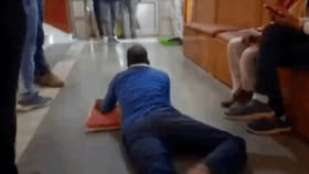 ಕಂದಾಯ ಇಲಾಖೆಗೆ ತೆವಳುತ್ತಲೇ ಬಂದ ದಿವ್ಯಾಂಗ