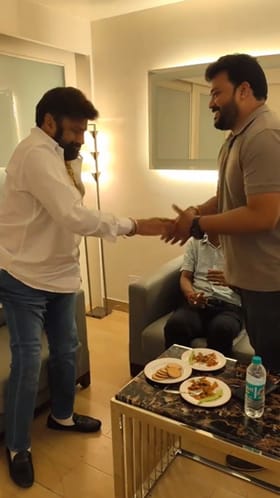 ತಮ್ಮದೇ ಮಿಮಿಕ್ರಿ ನೋಡಿ ಖುಷಿ ಪಟ್ಟ ನಂದಮೂರಿ ಬಾಲಕೃಷ್ಣ: ವಿಡಿಯೋ ನೋಡಿ