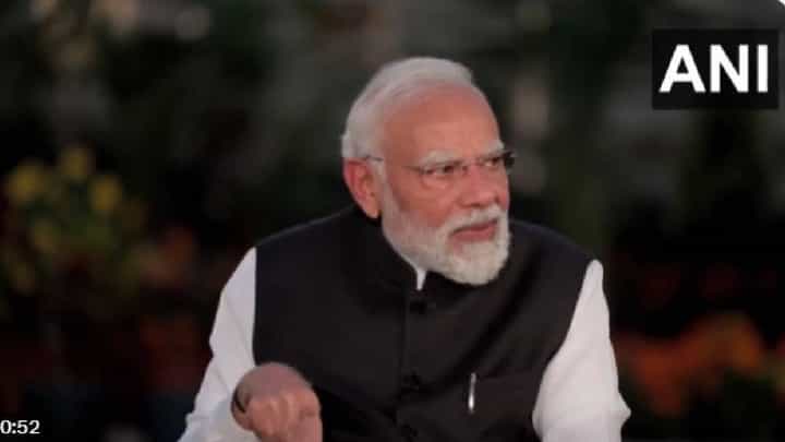 Pariksha Pe Charcha 2026: ನಾಯಕ ಎಂದರೆ ಕೇವಲ ಚುನಾವಣೆಗಳಲ್ಲಿ ಸ್ಪರ್ಧಿಸುವುದಲ್ಲ: ಮೋದಿ Pariksha Pe Charcha 2026: ನಾಯಕ ಎಂದರೆ ಕೇವಲ ಚುನಾವಣೆಗಳಲ್ಲಿ ಸ್ಪರ್ಧಿಸುವುದಲ್ಲ: ಮೋದಿ