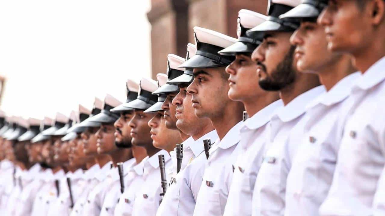 Join Indian Navy: ಭಾರತೀಯ ನೌಕಾಪಡೆಯಲ್ಲಿ 260 ಸಬ್ ಲೆಫ್ಟಿನೆಂಟ್ ಹುದ್ದೆಗಳಿಗೆ ಅರ್ಜಿ ಆಹ್ವಾನ; ಯಾವುದೇ ಲಿಖಿತ ಪರೀಕ್ಷೆಯಿಲ್ಲ