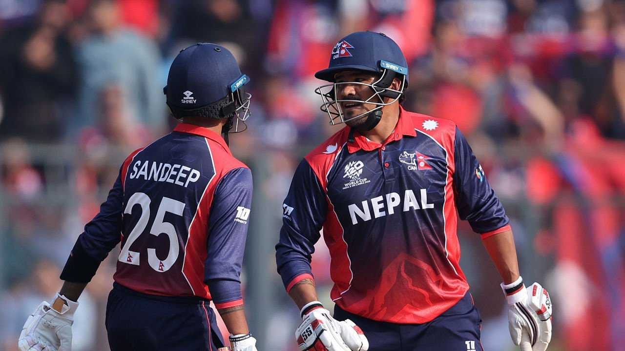 ಮುಂಬೈನ ವಾಂಖೆಡೆ ಸ್ಟೇಡಿಯಂನಲ್ಲಿ ನಡೆದ ಈ ಪಂದ್ಯದಲ್ಲಿ ಟಾಸ್ ಇಟಲಿ ತಂಡವು ಬೌಲಿಂಗ್ ಆಯ್ದುಕೊಂಡಿದ್ದರು. ಅದರಂತೆ ಮೊದಲು ಬ್ಯಾಟ್ ಮಾಡಿದ ನೇಪಾಳ ತಂಡವು 19.3 ಓವರ್‌ಗಳಲ್ಲಿ 123 ರನ್ ಗಳಿಸಿ ಆಲೌಟ್ ಆಯಿತು.