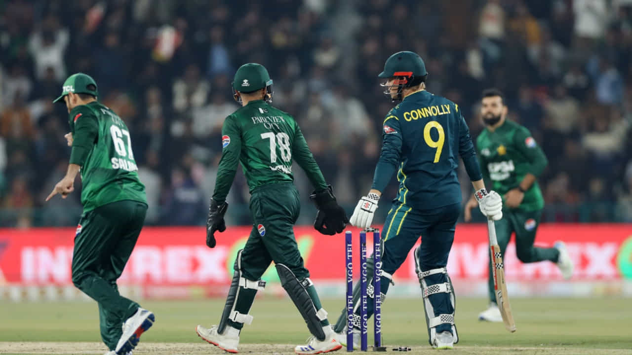 PAK vs AUS: ಪಾಕ್ ವಿರುದ್ಧ 111 ರನ್ಗಳಿಂದ ಸೋತ ಆಸ್ಟ್ರೇಲಿಯಾ PAK vs AUS: ಪಾಕ್ ವಿರುದ್ಧ 111 ರನ್ಗಳಿಂದ ಸೋತ ಆಸ್ಟ್ರೇಲಿಯಾ