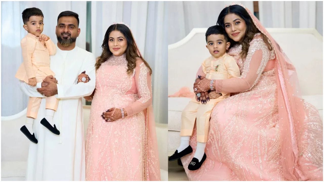  ಈಗ ಮತ್ತೆ ಗರ್ಭಿಣಿಯಾಗಿರುವ ಪೂರ್ಣಾ ಇತ್ತೀಚೆಗೆ ಈ ಫೋಟೋಶೂಟ್‌ನಲ್ಲಿ ಭಾಗವಹಿಸಿದ್ದರು. ಅವರು ತಮ್ಮ ಪತಿ ಮತ್ತು ಮಗನೊಂದಿಗೆ ಸುಂದರ ಫೋಟೋಗಳಿಗೆ ಪೋಸ್ ನೀಡಿದ್ದಾರೆ. 