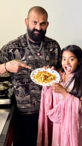 ಆಲೂ ಆಮ್ಲೆಟ್ ಮಾಡಿದ ರಘು-ರಕ್ಷಿತಾ: ವಿಡಿಯೋ ನೋಡಿ