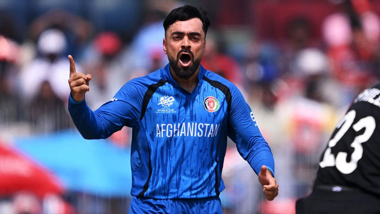 ಟಿ20 ಕ್ರಿಕೆಟ್‌ನಲ್ಲಿ ಅಫ್ಘಾನಿಸ್ತಾನ್ ಸ್ಪಿನ್ನರ್ ರಶೀದ್ ಖಾನ್ (ರಶೀದ್ ಖಾನ್) ಹೊಸ ಇತಿಹಾಸ ನಿರ್ಮಿಸಿದ್ದಾರೆ. ಅದು ಸಹ ಯಾರಿಂದಲೂ ಸಾಧ್ಯವಾಗದ ವಿಶ್ವ ದಾಖಲೆಯನ್ನು ಬರೆಯುವ ಮೂಲಕ ಎಂಬುದು ವಿಶೇಷ. ರಶೀದ್ ಖಾನ್ ಬರೆದಿರುವ ಹೊಸ ವಿಶ್ವ ದಾಖಲೆ ಕುರಿತಾದ ಸಂಪೂರ್ಣ ಮಾಹಿತಿ ಈ ಕೆಳಗಿನಂತಿದೆ...