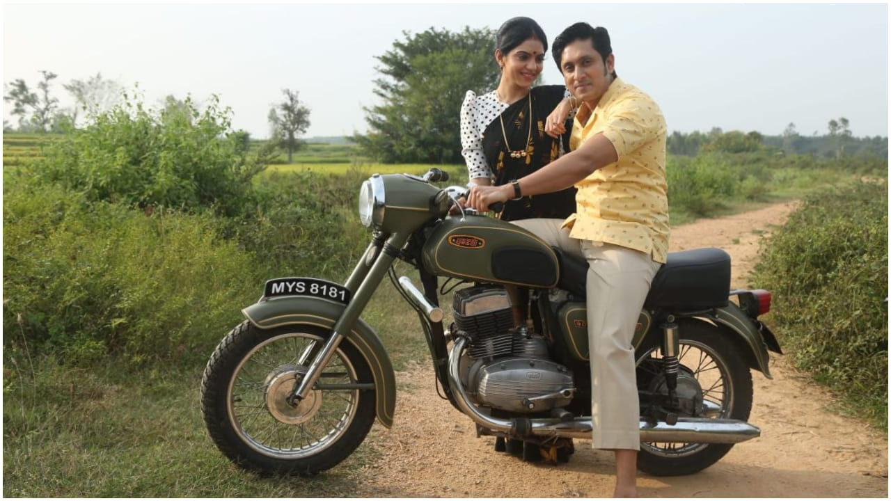 ‘ಸರಳ ಸುಬ್ಬರಾವ್’ ಸಿನಿಮಾವನ್ನು ‘ರಿಯಾನ್ ಕ್ರಿಯೇಷನ್ಸ್’ ಲಾಂಛನದ ಮೂಲಕ ಲೋಹಿತ್ ನಂಜುಂಡಯ್ಯ ಅವರು ನಿರ್ಮಿಸಿದ್ದಾರೆ. ಮಂಜು ಸ್ವರಾಜ್ ಅವರು ಈ ಚಿತ್ರಕ್ಕೆ ನಿರ್ದೇಶನ ಮಾಡಿದ್ದಾರೆ.