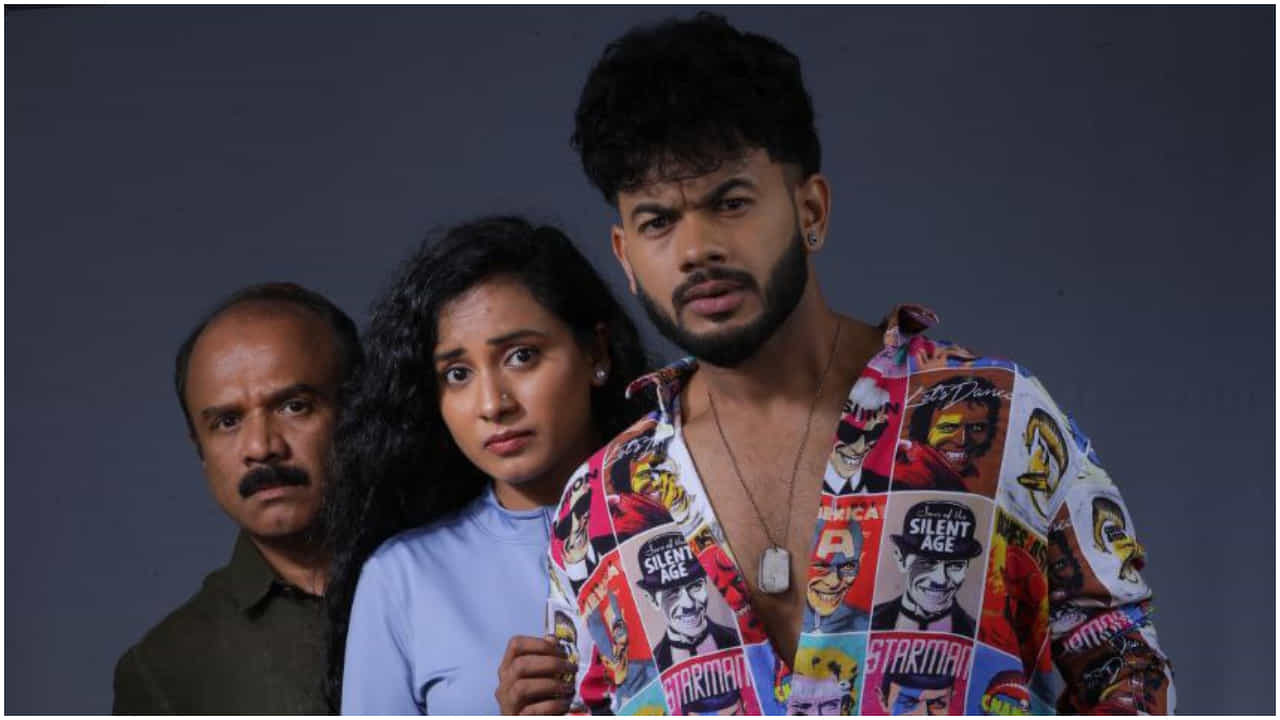 25 ದಿನಗಳ ಸಂಭ್ರಮದಲ್ಲಿ ಸಿದ್ದು ಮೂಲಿಮನಿ ನಟನೆಯ ‘ಸೀಟ್ ಎಡ್ಜ್’ ಸಿನಿಮಾ 25 ದಿನಗಳ ಸಂಭ್ರಮದಲ್ಲಿ ಸಿದ್ದು ಮೂಲಿಮನಿ ನಟನೆಯ ‘ಸೀಟ್ ಎಡ್ಜ್’ ಸಿನಿಮಾ