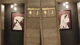 Video: ಶೌಚಾಲಯದ ಬಾಗಿಲಿಗೆ ಶಿವಾಜಿ ಮಹಾರಾಜ್, ಮಹಾರಾಣಿ ಪದ್ಮಿನಿ ಫೋಟೋ