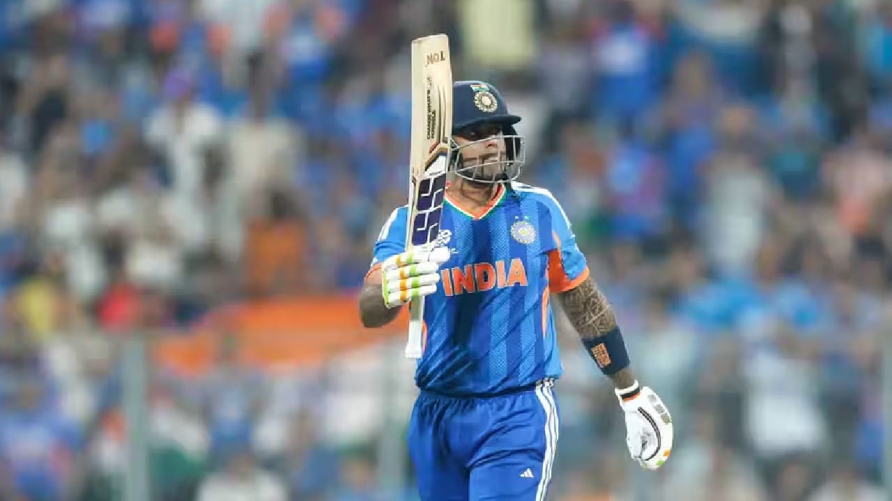 ಇದಾಗ್ಯೂ ಸೂರ್ಯಕುಮಾರ್ ಯಾದವ್ ಅವರ ಅಜೇಯ 84 ರನ್​ಗಳ ನೆರವಿನೊಂದಿಗೆ ಟೀಮ್ ಇಂಡಿಯಾ ಈ ಪಂದ್ಯದಲ್ಲಿ 161 ರನ್​ಗಳಿಸಿತು. ಈ ಗುರಿಯನ್ನು ಬೆನ್ನತ್ತಿದ ಯುಎಸ್​ಎ ತಂಡವು 20 ಓವರ್​ಗಳಲ್ಲಿ 132 ರನ್​ಗಳಿಸಲಷ್ಟೇ ಶಕ್ತರಾಗಿದ್ದಾರೆ. ಈ ಮೂಲಕ ಟೀಮ್ ಇಂಡಿಯಾ 29 ರನ್​ಗಳ ಜಯ ಸಾಧಿಸಿದೆ.