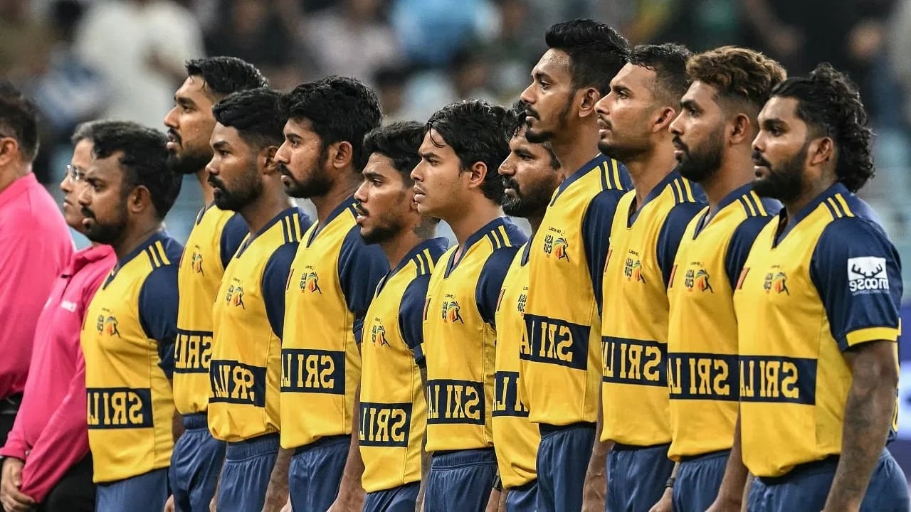 ಶ್ರೀಲಂಕಾ: ಪ್ರಸ್ತುತ ನಡೆಯುತ್ತಿರುವ ಟಿ20 ವಿಶ್ವಕಪ್​ನಲ್ಲಿ ಭರ್ಜರಿ ಪ್ರದರ್ಶನ ನೀಡಿರುವ ಶ್ರೀಲಂಕಾ ಕೂಡ ಸೂಪರ್-8 ಸುತ್ತಿಗೆ ಪ್ರವೇಶಿಸಿರುವ ಆಧಾರದ ಮೇಲೆ 2028ರ ಟಿ20 ವಿಶ್ವಕಪ್​ಗೆ ಆಯ್ಕೆಯಾಗಿದೆ. 