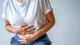 ಆಗಾಗ ಹೊಟ್ಟೆ ನೋವು ಬರುತ್ತಾ? ಇದು ಯಾವ ರೋಗದ ಲಕ್ಷಣ ಎಂಬುದು ತಿಳಿದಿದ್ಯಾ?