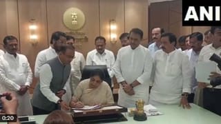 ಪರಿಹಾರ ಕೊಡದಿದ್ದಕ್ಕೆ ಸೇಡಿಗಾಗಿ ವಿಧಾನಸೌಧ ಬಳಿ ಗಂಧದ ಮರ ಕಡಿದು ರೈತ ಆಕ್ರೋಶ