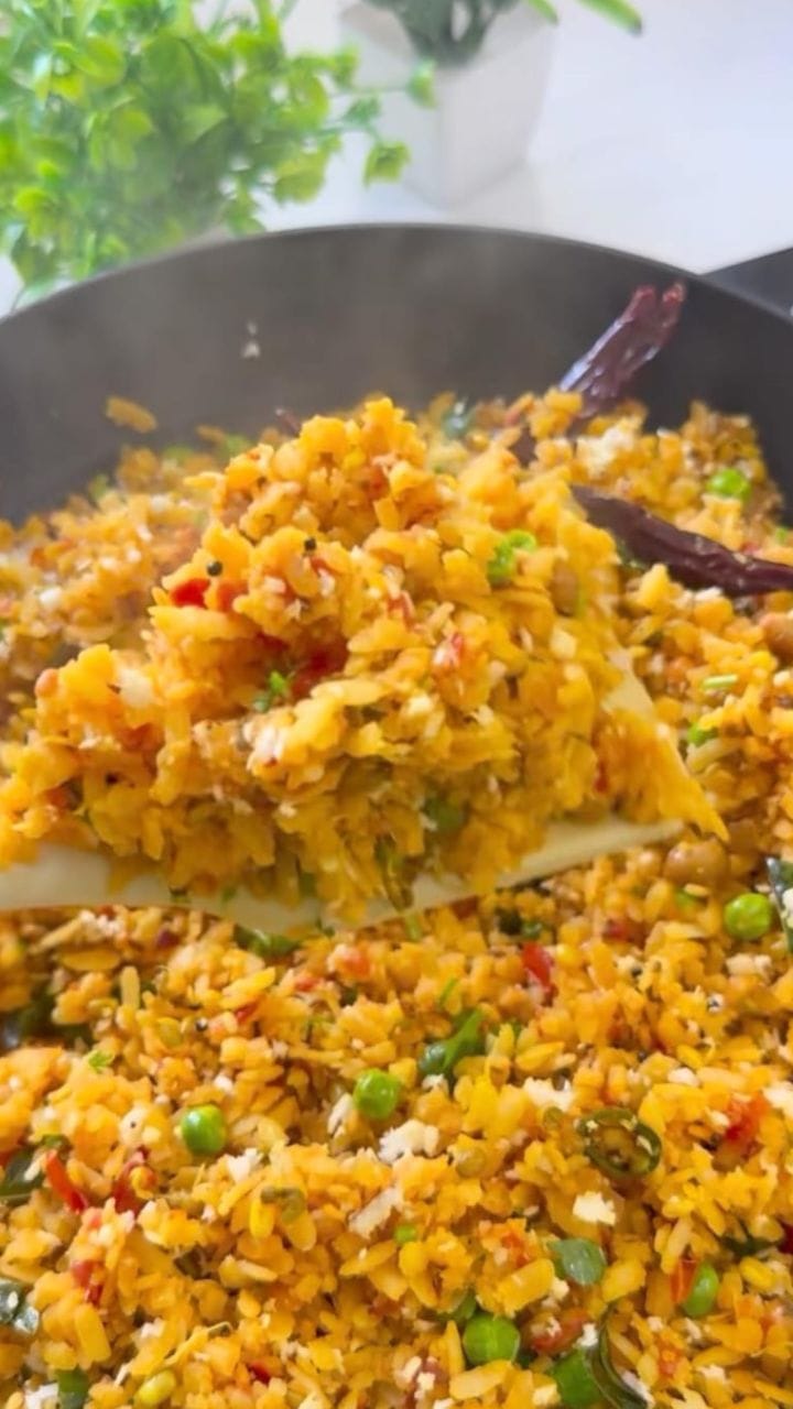 ಫಿಟ್‌ನೆಸ್ ಪ್ರೀಯರು ಟೊಮೆಟೊ ಪೋಹಾ ಟ್ರೈ ಮಾಡ್ಲೇಬೇಕು!