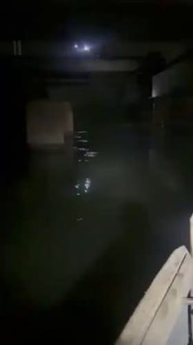 ಚಲಿಸುವ ರೈಲಿನಿಂದ ನೀರಿಗೆ ಬಿದ್ದವನ ಸಿನಿಮೀಯ ರಕ್ಷಣೆ