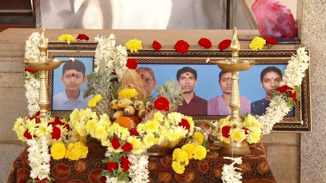 ಬಿಹಾರದಲ್ಲಿ ಕರ್ನಾಟಕದ ಒಂದೇ ಕುಟುಂಬದ ನಾಲ್ವರ ಆತ್ಮಹತ್ಯೆ ಕೇಸ್​​ಗೆ ಟ್ವಿಸ್ಟ್​​: ಮೃತರ ಸಂಬಂಧಿ ಹೇಳಿದ್ದೇನು?