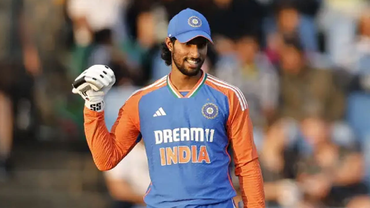 ಹೀಗಾಗಿ ಟಿ20 ವಿಶ್ವಕಪ್​ಗೂ ಮುನ್ನ ತಿಲಕ್ ವರ್ಮಾ ಅಭ್ಯಾಸ ಪಂದ್ಯಗಳಲ್ಲಿ ಕಾಣಿಸಿಕೊಳ್ಳಲಿದ್ದಾರೆ. ಅದರಂತೆ ಫೆಬ್ರವರಿ 2 ರಂದು ನವಿ ಮುಂಬೈನ ಡಿವೈ ಪಾಟೀಲ್ ಕ್ರೀಡಾಂಗಣದಲ್ಲಿ ನಡೆಯಲಿರುವ ಯುಎಸ್​ಎ ವಿರುದ್ಧದ ಅಭ್ಯಾಸ ಪಂದ್ಯದಲ್ಲಿ ಭಾರತ ಎ ಪರ ಆಡಲಿದ್ದಾರೆ.