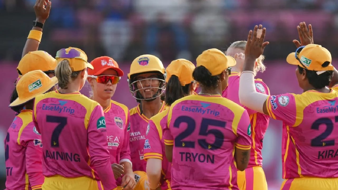ಕುತೂಹಲಕಾರಿ ವಿಷಯ ಎಂದರೆ, ಕ್ಯಾಪ್ರಿ ಗ್ಲೋಬಲ್ ಕಂಪೆನಿಯು ಈಗಾಗಲೇ ವುಮೆನ್ಸ್ ಪ್ರೀಮಿಯರ್ ಲೀಗ್​ನಲ್ಲಿ ಯುಪಿ ವಾರಿಯರ್ಸ್ ಹೆಸರಿನ ತಂಡವೊಂದನ್ನು ಕಣಕ್ಕಿಳಿಸುತ್ತಿದೆ. ಹೀಗಾಗಿ ರಾಜಸ್ಥಾನ್ ರಾಯಲ್ಸ್ ಫ್ರಾಂಚೈಸಿಯನ್ನು ಕ್ಯಾಪ್ರಿ ಗ್ಲೋಬಲ್ ಖರೀದಿಸಿದರೆ ಆರ್​ಆರ್ ತಂಡದ ಹೆಸರು ಬದಲಾವಣೆಯಾಗುವುದು ಖಚಿತ. ಅದರಂತೆ ರಾಜಸ್ಥಾನ್ ರಾಯಲ್ಸ್ ಬದಲಿಗೆ ಐಪಿಎಲ್​ನಲ್ಲಿ ಯುಪಿ ವಾರಿಯರ್ಸ್ ಹೆಸರಿನ ತಂಡ ಕಣಕ್ಕಿಳಿಯಲಿದೆ.