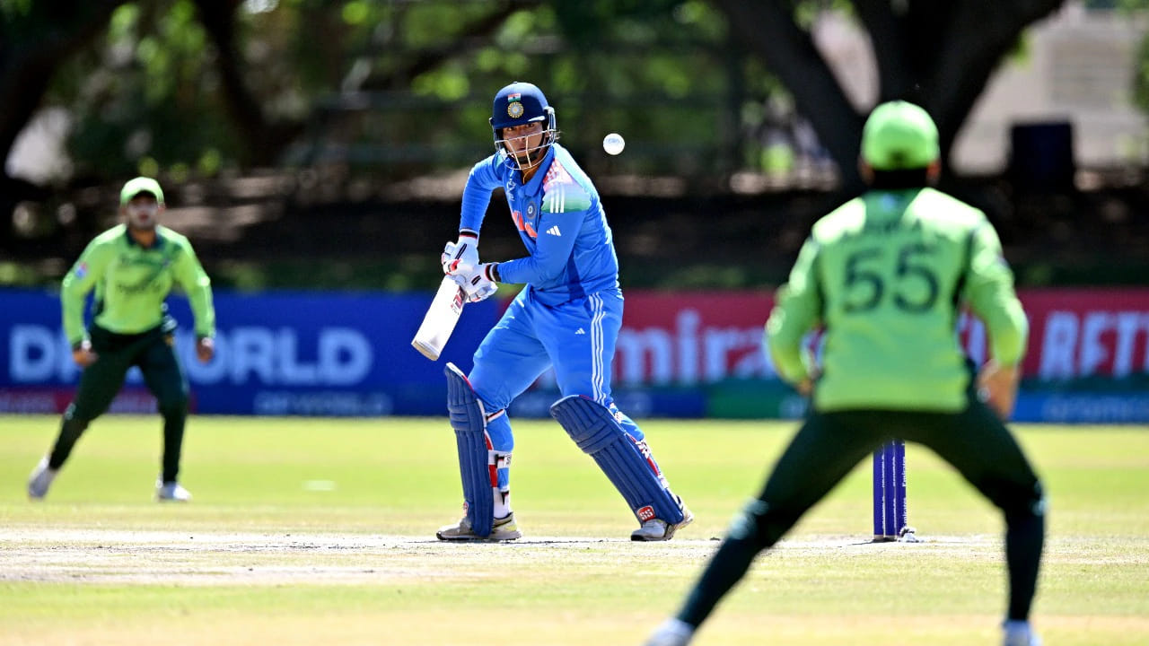 ಸತತ 2 ಜೀವದಾನ ಸಿಕ್ಕರೂ ಪಾಕ್ ವಿರುದ್ಧ ಮುಗ್ಗರಿಸಿದ ವೈಭವ್ ಸೂರ್ಯವಂಶಿ ಸತತ 2 ಜೀವದಾನ ಸಿಕ್ಕರೂ ಪಾಕ್ ವಿರುದ್ಧ ಮುಗ್ಗರಿಸಿದ ವೈಭವ್ ಸೂರ್ಯವಂಶಿ