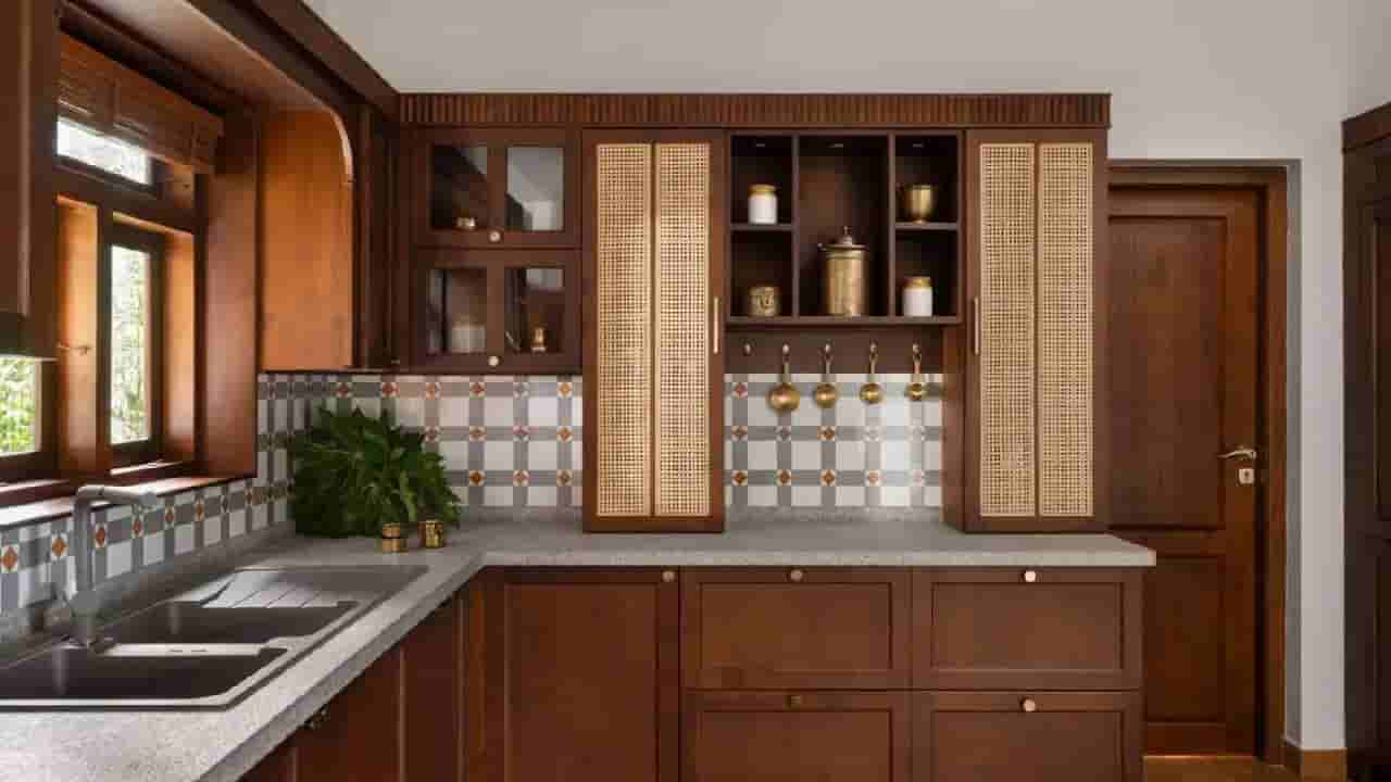 Vasthu Tips: ಅಡುಗೆ ಕೋಣೆಯಲ್ಲಿ ಈ ವಸ್ತು ಇಡಲೇಬೇಡಿ; ಆರ್ಥಿಕ ನಷ್ಟಕ್ಕೆ ಇದೇ ಮುಖ್ಯ ಕಾರಣ!