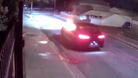 ವೈರಿಯ ಮನೆಗೆ ಬೆಂಕಿ ಹಚ್ಚಲು ಹೋದವನ ಕಾರೇ ಬೆಂಕಿಗಾಹುತಿ