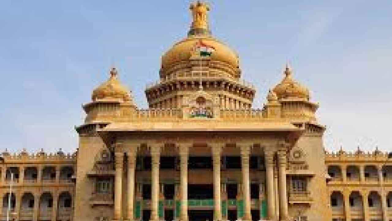 ಧಾರವಾಡದಲ್ಲಿ ಉಗ್ರ ಹೋರಾಟ ಬೆನ್ನಲ್ಲೇ  ಉದ್ಯೋಗಾಕಾಂಕ್ಷಿಗಳಿಗೆ ಸರ್ಕಾರದಿಂದ ಗುಡ್ ನ್ಯೂಸ್