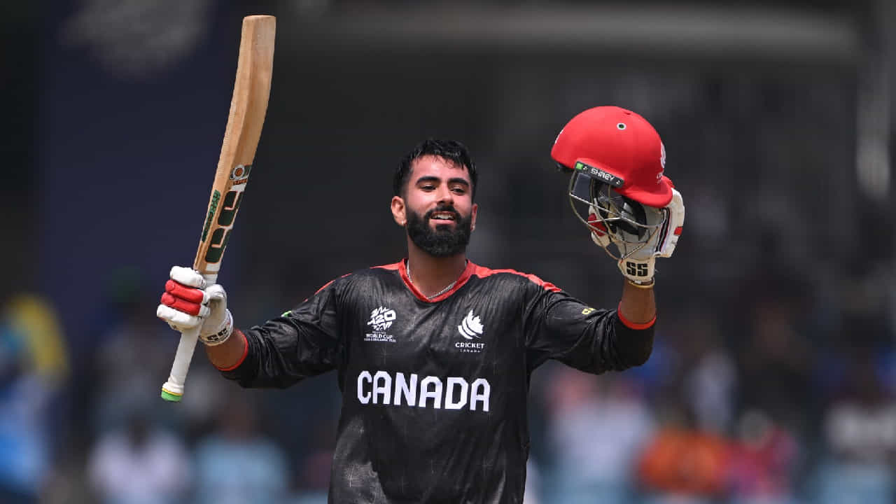 T20 World Cup 2026: ಟಿ20 ವಿಶ್ವಕಪ್ ಇತಿಹಾಸದಲ್ಲಿ ಶತಕ ಬಾರಿಸಿದ ಅತೀ ಕಿರಿಯ ಬ್ಯಾಟರ್ ಎಂಬ ವಿಶ್ವ ದಾಖಲೆ ಯುವರಾಜ್ ಸಮ್ರಾ (Yuvraj Samra) ಪಾಲಾಗಿದೆ. ಅದು ಸಹ ಬಲಿಷ್ಠ ನ್ಯೂಝಿಲೆಂಡ್ ವಿರುದ್ಧ ಸೆಂಚುರಿ ಸಿಡಿಸುವ ಮೂಲಕ ಎಂಬುದು ವಿಶೇಷ.