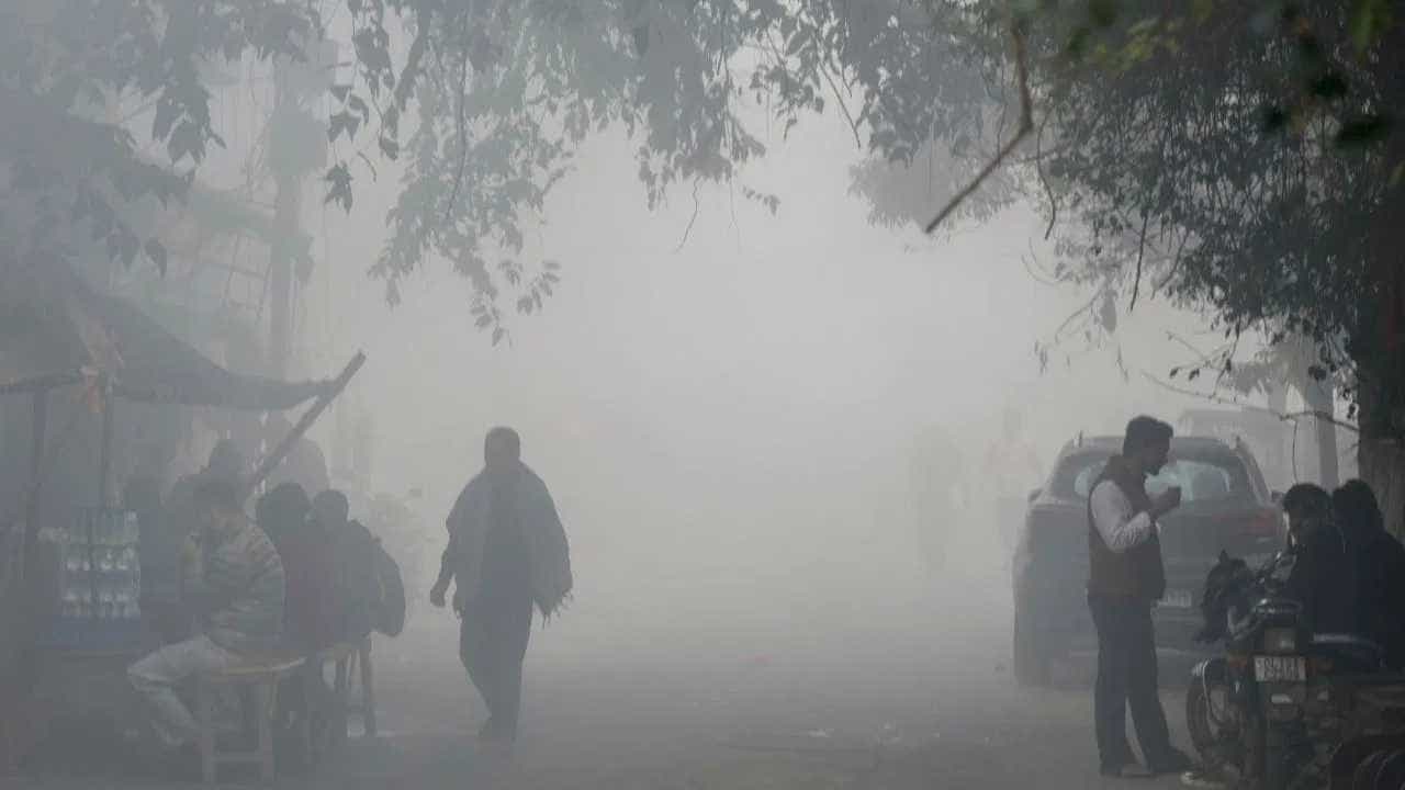 Bengaluru Air Quality: ಬಿಸಿಲ ಬೇಗೆಯಷ್ಟೇ ಅಲ್ಲದೆ ಬೆಂಗಳೂರಿನಲ್ಲಿ ಕಳಪೆ ಏರ್ ಕ್ವಾಲಿಟಿ ಆತಂಕ! Bengaluru Air Quality: ಬಿಸಿಲ ಬೇಗೆಯಷ್ಟೇ ಅಲ್ಲದೆ ಬೆಂಗಳೂರಿನಲ್ಲಿ ಕಳಪೆ ಏರ್ ಕ್ವಾಲಿಟಿ ಆತಂಕ!