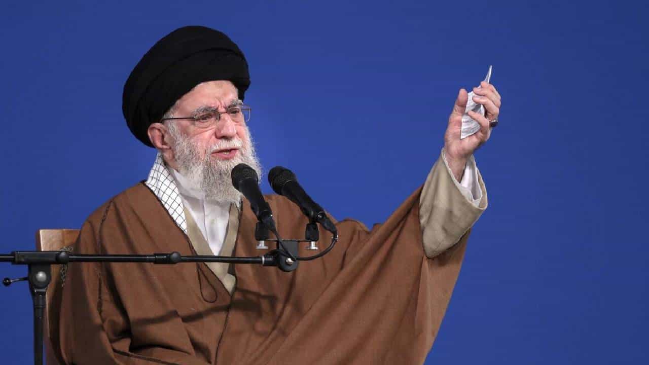 Ali Khamenei Death: ಇಸ್ರೇಲ್-ಅಮೆರಿಕ ದಾಳಿಯಲ್ಲಿ ಇರಾನ್ ಸರ್ವೋಚ್ಚ ನಾಯಕ ಅಯತೊಲ್ಲಾ ಖಮೇನಿ ಹತ್ಯೆ Ali Khamenei Death: ಇಸ್ರೇಲ್-ಅಮೆರಿಕ ದಾಳಿಯಲ್ಲಿ ಇರಾನ್ ಸರ್ವೋಚ್ಚ ನಾಯಕ ಅಯತೊಲ್ಲಾ ಖಮೇನಿ ಹತ್ಯೆ