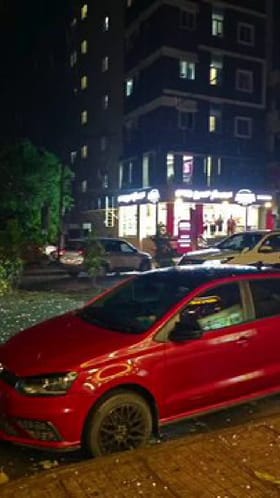 ಬೆಂಗಳೂರಿನಲ್ಲಿ ಆಲಿಕಲ್ಲು ಮಳೆ; ತಂಪಾಯ್ತು ಸಿಲಿಕಾನ್ ಸಿಟಿ