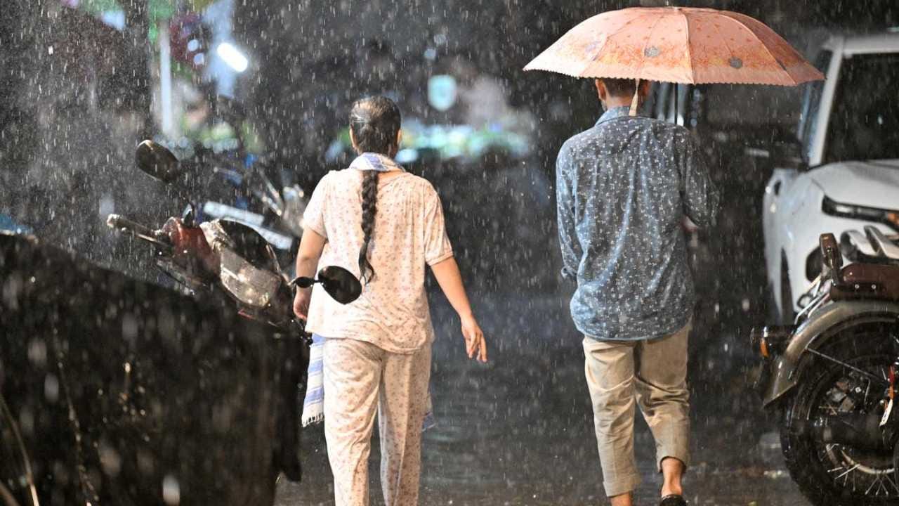 ಕರ್ನಾಟಕ ಹವಾಮಾನ ವರದಿ: ಕೊಡಗು, ಹಾಸನದಲ್ಲಿ ಲಘು ಮಳೆಯ ಸಾಧ್ಯತೆ! ಕರ್ನಾಟಕ ಹವಾಮಾನ ವರದಿ: ಕೊಡಗು, ಹಾಸನದಲ್ಲಿ ಲಘು ಮಳೆಯ ಸಾಧ್ಯತೆ!