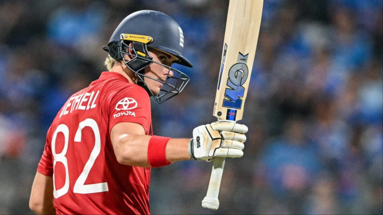 ವಾಂಖೆಡೆ ಕ್ರೀಡಾಂಗಣದಲ್ಲಿ ನಡೆದ ಎರಡನೇ ಸೆಮಿಫೈನಲ್‌ನಲ್ಲಿ ಮೊದಲು ಬ್ಯಾಟಿಂಗ್ ಮಾಡಿದ ಟೀಮ್ ಇಂಡಿಯಾ, ಸ್ಯಾಮ್ಸನ್ ಅವರ 89 ರನ್‌ಗಳ ನೆರವಿನಿಂದ 253 ರನ್‌ಗಳ ಬೃಹತ್ ಮೊತ್ತವನ್ನು ಗಳಿಸಿತು. ಇದು ಟಿ20 ವಿಶ್ವಕಪ್ ಇತಿಹಾಸದಲ್ಲಿ ನಾಕೌಟ್ ಪಂದ್ಯವೊಂದರಲ್ಲಿ ಅತ್ಯಧಿಕ ಸ್ಕೋರ್ ಎಂಬ ದಾಖಲೆಯನ್ನು ನಿರ್ಮಿಸಿತು. 