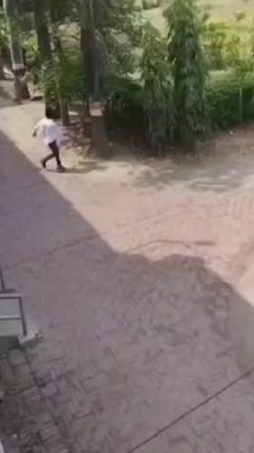 ಕಾಲೇಜಿನ ಆವರಣದೊಳಗೇ ಬನಾರಸ್ ವಿದ್ಯಾರ್ಥಿಗೆ ಶೂಟ್ ಮಾಡಿ ಹತ್ಯೆ