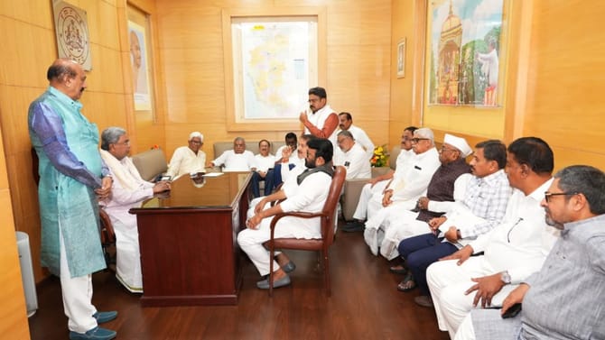 ದೀಢೀರ್​​ ಸಿಎಂ ಭೇಟಿಯಾಗಿದ್ದೇಕೆ ಕಾಂಗ್ರೆಸ್​​ನ ಹಿರಿಯ ಶಾಸಕರ ತಂಡ?