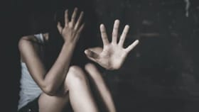 ಮಹಿಳೆ ಮೇಲೆ ಎರಡೆರಡು ಬಾರಿ ಅತ್ಯಾಚಾರ, ಮಹಡಿಯಿಂದ ತಳ್ಳಿದ ಅಪರಿಚಿತ