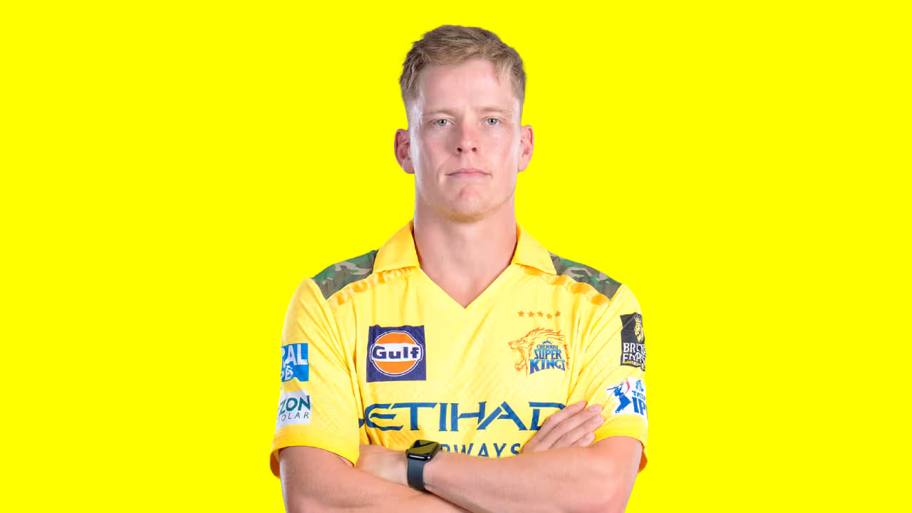 ನಾಥನ್ ಎಲ್ಲಿಸ್: ಆಸ್ಟ್ರೇಲಿಯಾದ ವೇಗದ ಬೌಲರ್ ನಾಥನ್ ಎಲ್ಲಿಸ್ ಗಾಯದ ಸಮಸ್ಯೆಯ ಚೆನ್ನೈ ಸೂಪರ್ ಕಿಂಗ್ಸ್ ತಂಡದಿಂದ ಹೊರಗುಳಿದಿದ್ದಾರೆ. ಅವರ ಬದಲಿಗೆ ಆಸ್ಟ್ರೇಲಿಯಾದ ವೇಗಿ ಸ್ಪೆನ್ಸರ್ ಜಾನ್ಸನ್ ಅವರನ್ನು ಸಿಎಸ್​​ಕೆ ತಂಡಕ್ಕೆ ಸೇರಿಸಿಕೊಳ್ಳಲಾಗಿದೆ.