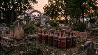ಸ್ಮಶಾನದಲ್ಲಿ ಸಿಲಿಂಡರ್ ದಂಧೆ
