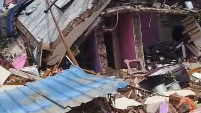 ಸಿಲಿಂಡರ್​​ ಸ್ಫೋಟಗೊಂಡು ಮನೆಗೆ ಮನೆಯೇ ಸರ್ವನಾಶ!