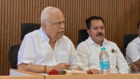 ಬಡವರ ಹತ್ತಿರ ಹಣ ಸುಲಿಗೆ ಮಾಡಿದ್ರೆ ಕೈಕಾಲು ಮುರಿಯುತ್ತೇನೆ: ಶಾಸಕ ದೇಶಪಾಂಡೆ