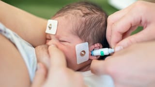 ಮೂತ್ರದಲ್ಲಿ ರಕ್ತ ಕಾಣಿಸಿಕೊಳ್ಳುವುದು ಕಿಡ್ನಿ ಕ್ಯಾನ್ಸರ್ ಸೂಚಕವೇ? ಯಾವಾಗ ವೈದ್ಯರ ಸಲಹೆ ಪಡೆಯಬೇಕು