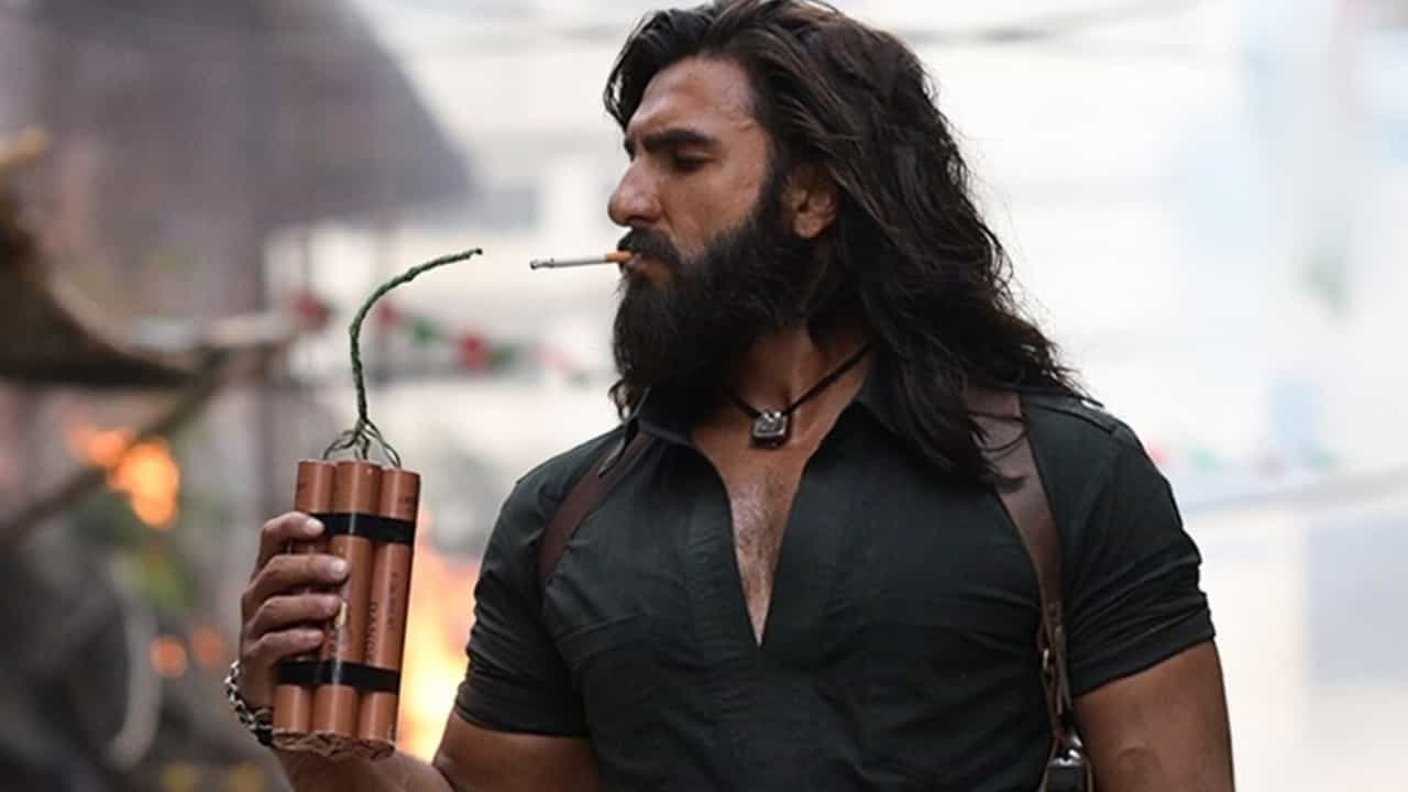 ಪಾಕಿಸ್ತಾನದಲ್ಲಿ ‘ಧುರಂಧರ್ 2’ ಚಿತ್ರಕ್ಕೆ ಹೆಚ್ಚಿದ ಬೇಡಿಕೆ; ಮುಗಿಬಿದ್ದು ನೋಡ್ತಿರೋ ಜನ ಪಾಕಿಸ್ತಾನದಲ್ಲಿ ‘ಧುರಂಧರ್ 2’ ಚಿತ್ರಕ್ಕೆ ಹೆಚ್ಚಿದ ಬೇಡಿಕೆ; ಮುಗಿಬಿದ್ದು ನೋಡ್ತಿರೋ ಜನ
