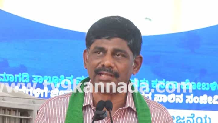ಹಾಲು ಮಾರುವ ಕೆಲಸ ಕೊಟ್ಟದ್ದಾರೆ, ಮತ್ತೆ ಚುನಾವಣೆಗೆ ನಿಲ್ತೀನೋ ಇಲ್ವೋ ಗೊತ್ತಿಲ್ಲ: ಡಿ.ಕೆ.ಸುರೇಶ್ ಹಾಲು ಮಾರುವ ಕೆಲಸ ಕೊಟ್ಟದ್ದಾರೆ, ಮತ್ತೆ ಚುನಾವಣೆಗೆ ನಿಲ್ತೀನೋ ಇಲ್ವೋ ಗೊತ್ತಿಲ್ಲ: ಡಿ.ಕೆ.ಸುರೇಶ್